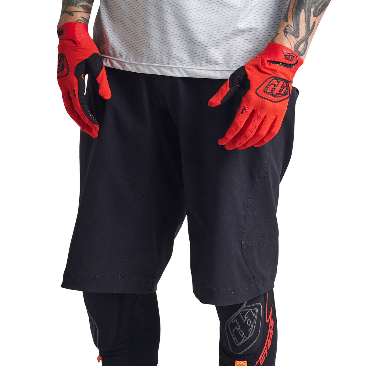 Troy Lee Skyline Air Short Shell 2024 Mono Black – Comor - Go Play Outside