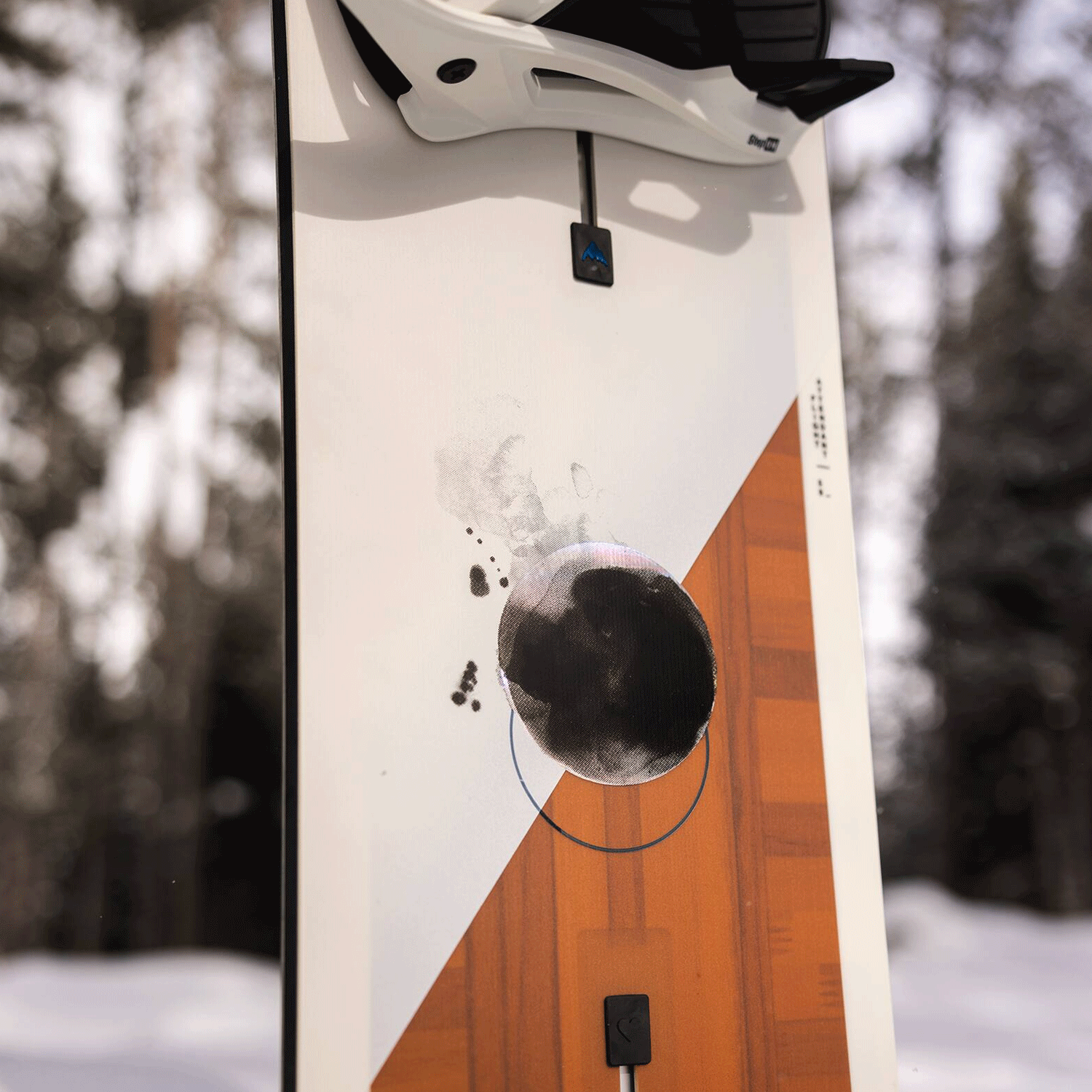 Burton Men's Flight Attendant Snowboard 2024 – Comor