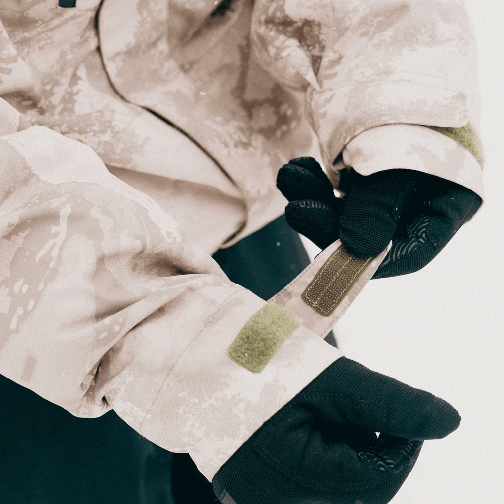 686 Men's Gore - Tex Core Shell Jacket 2026 Limestone Hemisphere Print - Comor - Go Play Outside