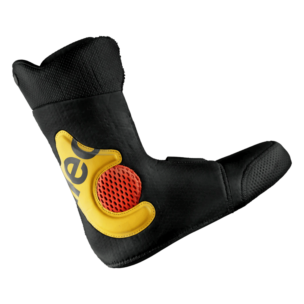 Bataleon Women's Mosh BOA Snowboard Boots 2025 Virtual Grape - Comor - Go Play Outside