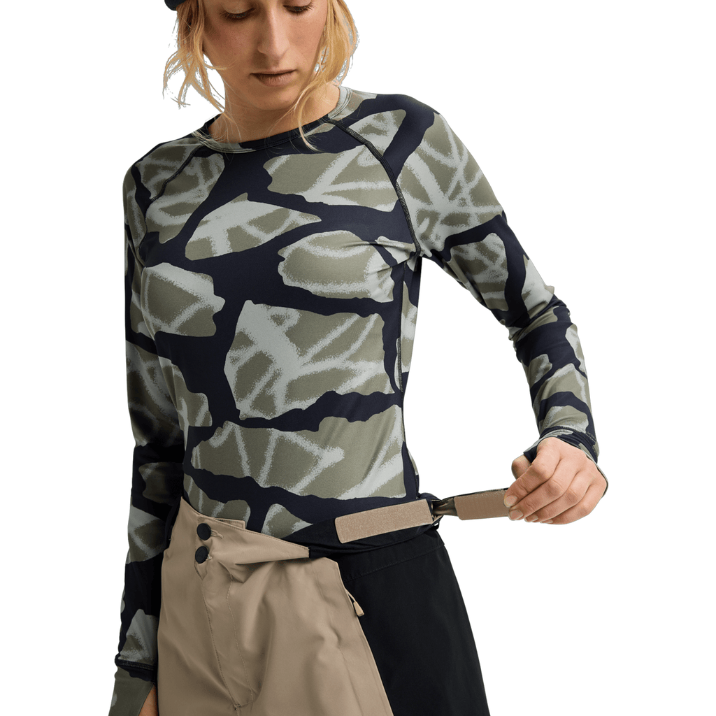 Burton Women's Reserve 2L Relaxed Pant 2026 Summit Taupe/True Black - Comor - Go Play Outside