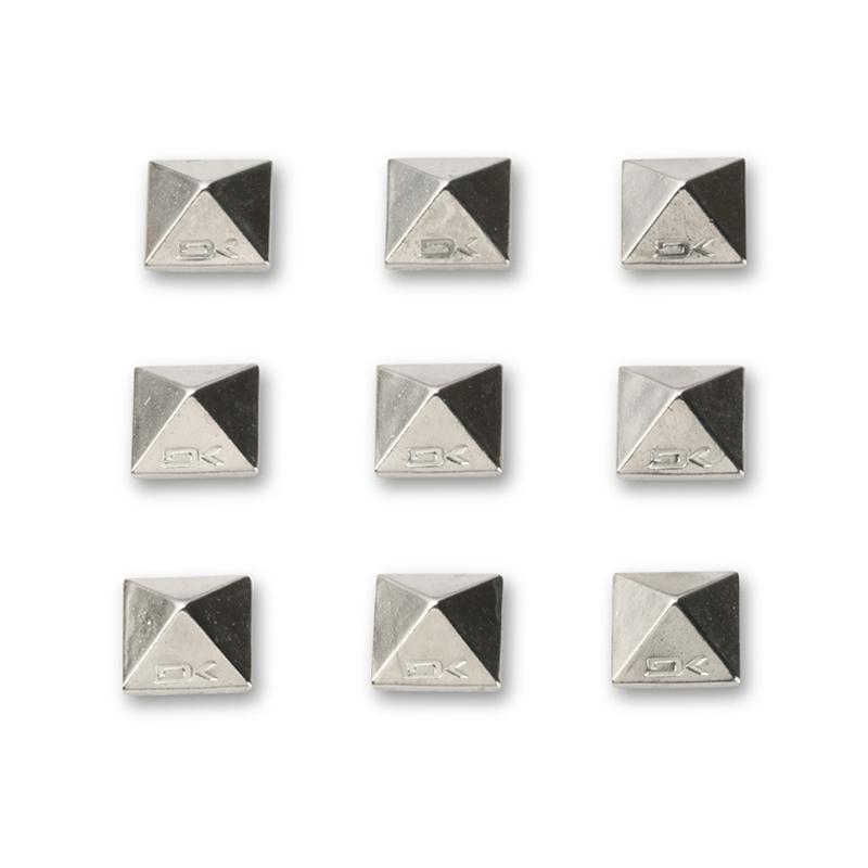 Dakine Pyramid Studs Chrome - Comor - Go Play Outside