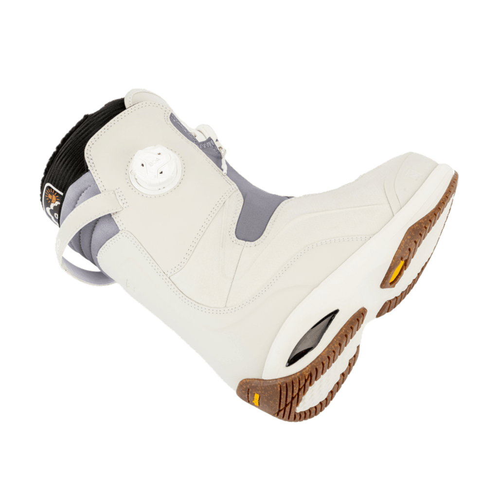 Nitro Women's Fate BOA Snowboard Boots 2026 Ice/Lavender - Comor - Go Play Outside