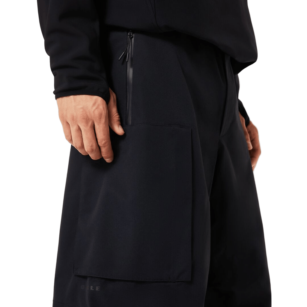 Oakley Men's Channel Cargo Pant 2026 Blackout - Comor - Go Play Outside