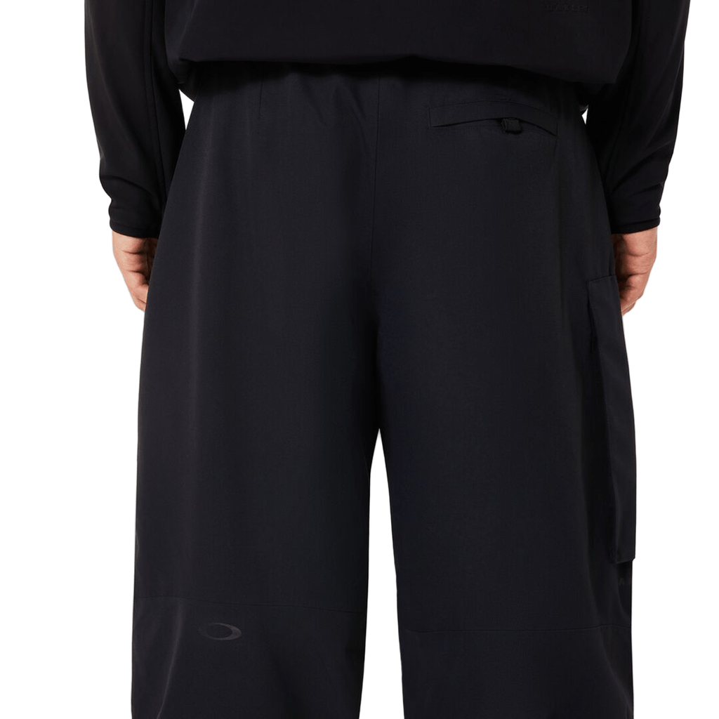 Oakley Men's Channel Cargo Pant 2026 Blackout - Comor - Go Play Outside